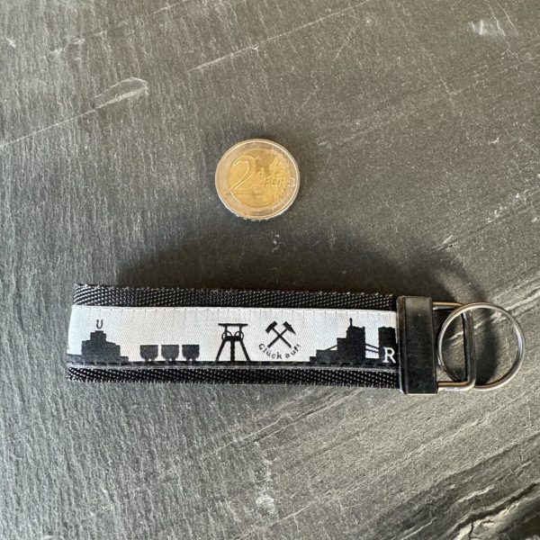 Schlüsselband "Skyline Ruhrpott schwarz / weiß", Gurtband schwarz, ca. 12 cm, inkl. Schlüsselring anthrazit