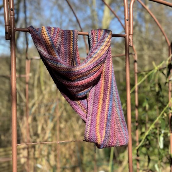 Loop-Schal in Herbstfarben mit lila Farbverlauf