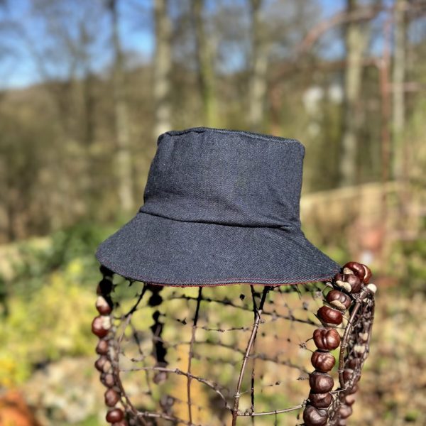 Wende-Sonnenhut aus Denim, Innenseite Outdoorstoff bordeaux