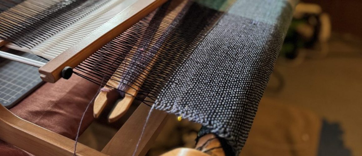 Webrahmen am Weihnachtsmarktstand