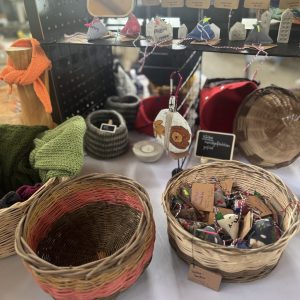 Stand StitchWeaveSmile Kunstrausch Kunsthandwerkermarkt 18.4.2026_5 ©StitchWeaveSmile Stand StitchWeaveSmile Kunstrausch Kunsthandwerkermarkt 18.4.2026