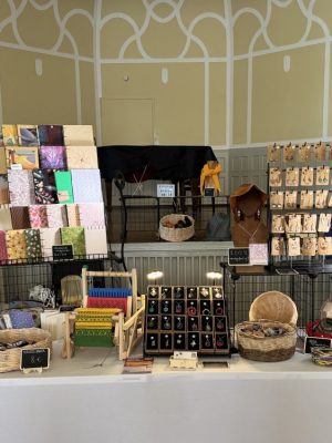 RuhrPerle 2026_1 ©StitchWeaveSmile Verkaufsstand mit Kunsthandwerk